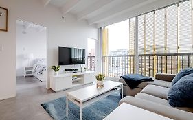 Modern, Bright & Central 1-Bed Downtown Apt Close To Rogers Arena